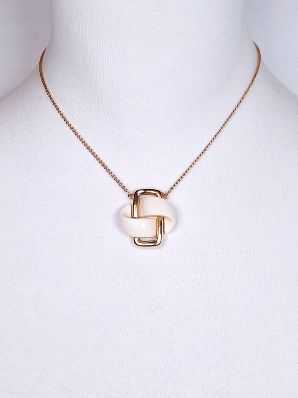 Trifari | Crown Trifari | Mod Collar Necklace